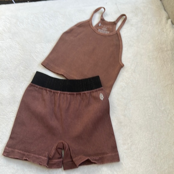 MANY COLOR SETS IN STOCK 🌺free people G/K short set or prajna happines s… - Picture 15 of 16